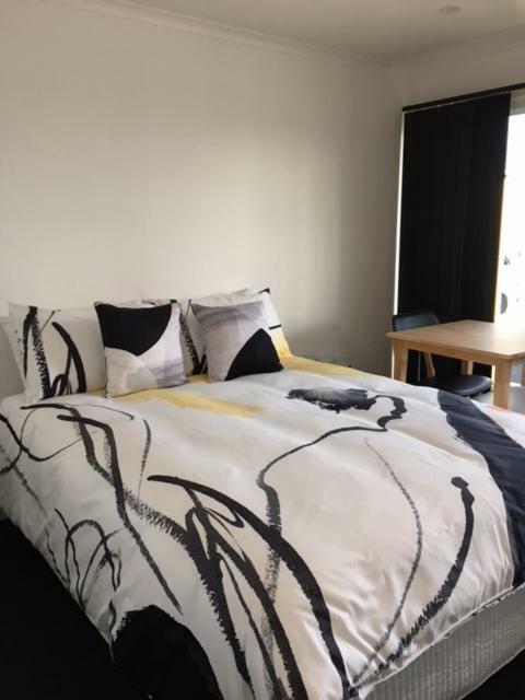 Port Lincoln Shark Apartment 1 エクステリア 写真